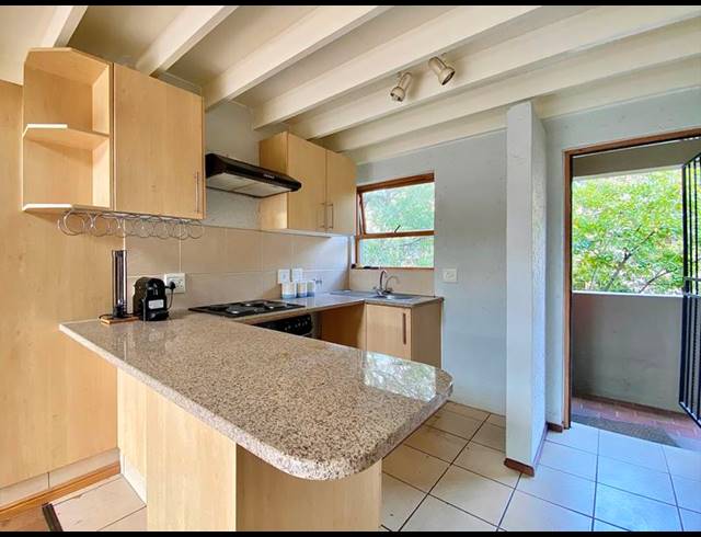 2 BEDROOM APARTMENT FOR SALE IN LONEHILL